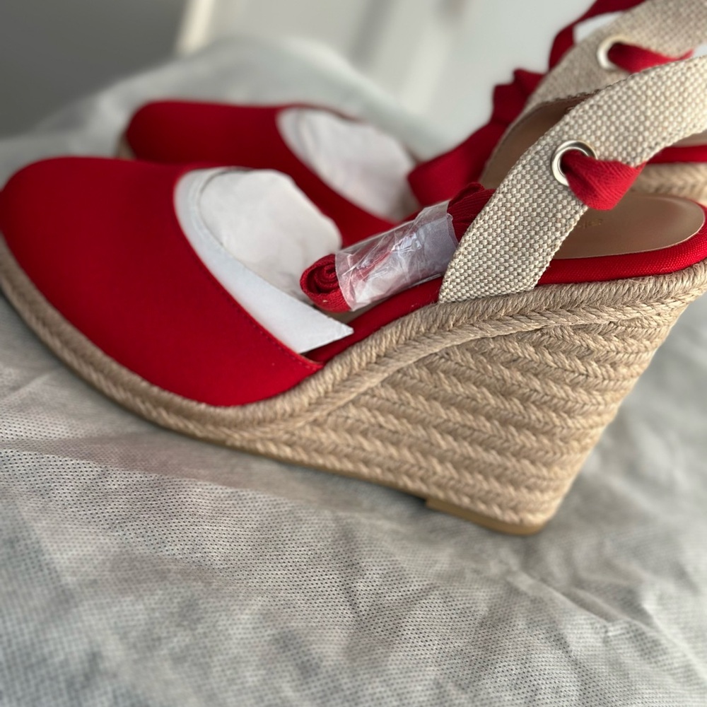 Shoe Dazzle “CONNEE” Red Espadrille Wedge Sandals